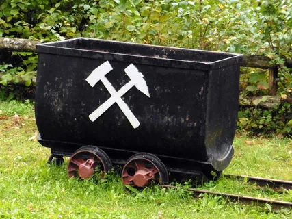 矿山，采矿，挑战，恶魔基础，岩石，传说，草，植物