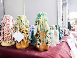 尼泊尔，加德满都，bhrikutimandap展览馆，装饰，彩色装饰蜡烛，彩色装饰蜡烛，手工艺品，2017