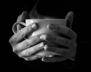 杯子，马克杯，咖啡，茶，热的，蒸汽，烟，手