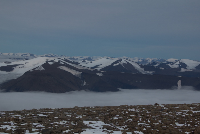 山脉、北极、斯瓦尔巴特群岛、云、雪、冬天、寒冷的温度、风景-自然