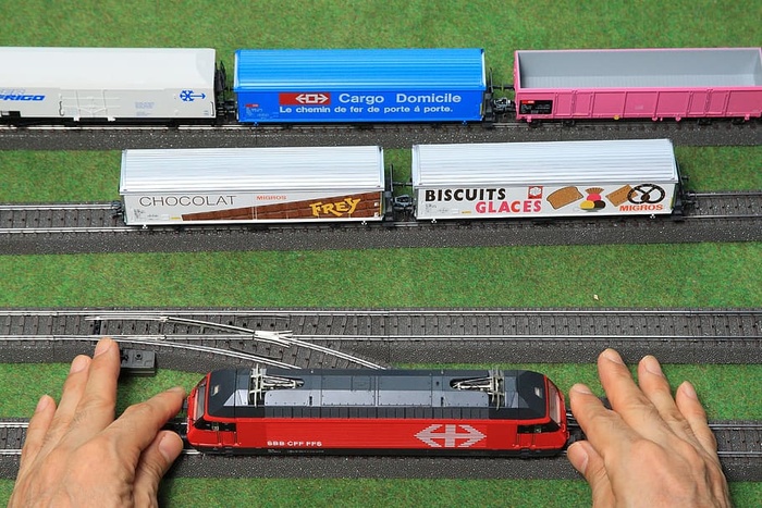 手、艺术、工业、火车、货柜、工程、微型玩具、公共交通