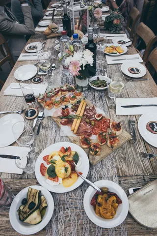 桌子上的什锦菜