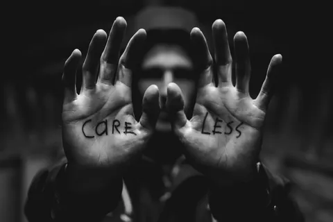hands,guy,连帽衫,深色,write,粗心,bokeh,blur hands,guy,连帽衫,深色,write,粗心,bokeh,blur
