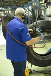 制造业,建筑工人,工作,一个人,一个人,制造业,成年人 制造业,建筑工人,工作,一个人,一个人,制造业,成年人