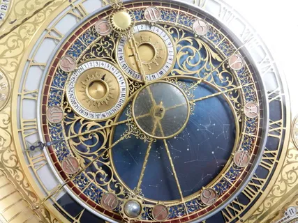 金色骷髅表,时钟,纪念碑,时钟盾,时间,建筑,旅游,捷克* 金色骷髅表,时钟,纪念碑,时钟盾,时间,建筑,旅游,捷克*