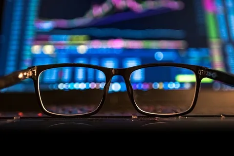 加拿大、多伦多、眼镜、股票、图表、ico、eth、以太坊 加拿大、多伦多、眼镜、股票、图表、ico、eth、以太坊
