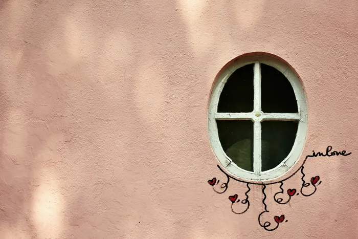 关闭的长方形窗照片