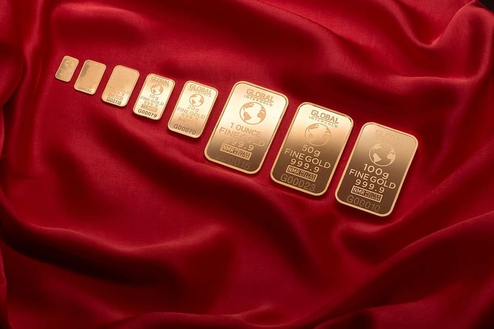 几件，金条，套装，红色，布料，丝绸，黄金，芯片