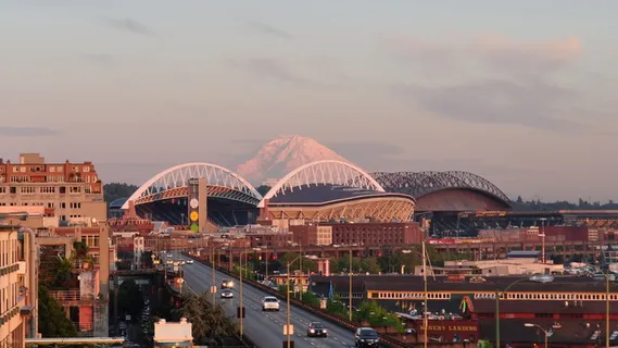 车辆、道路、建筑物、远距离、积雪、封顶、山地、城市 车辆、道路、建筑物、远距离、积雪、封顶、山地、城市