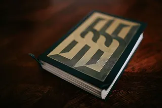 封面精美的经典书籍