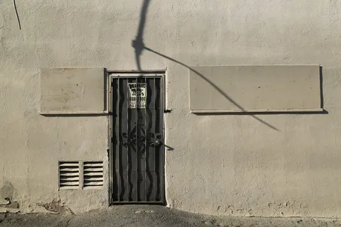 建筑物的背面 建筑物的背面