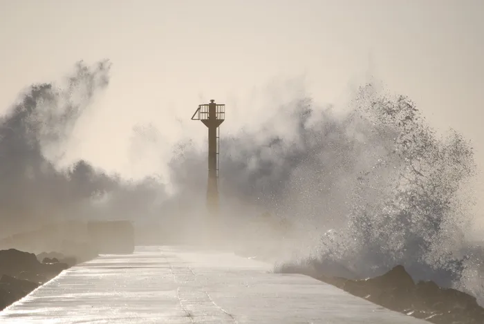 视频游戏截图，arashinami，get rough，lighthouse，sublime，Typhone，nature，water