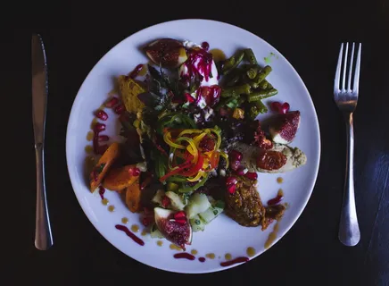 菜豆旁的甜菜根 菜豆旁的甜菜根