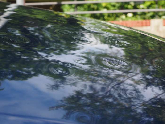 水、水滴、汽车、冰雹损坏、汽车、汽车车顶、油漆损坏、贝伦