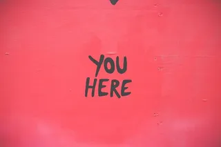 混凝土、红色、墙壁、文字、通讯、西文字体、标志、无人