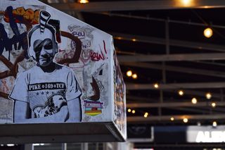 男士衬衫墙面装饰