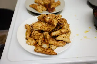 加拿大，温哥华，烹饪，鸡肉，油炸，食品，即食，食品和饮料