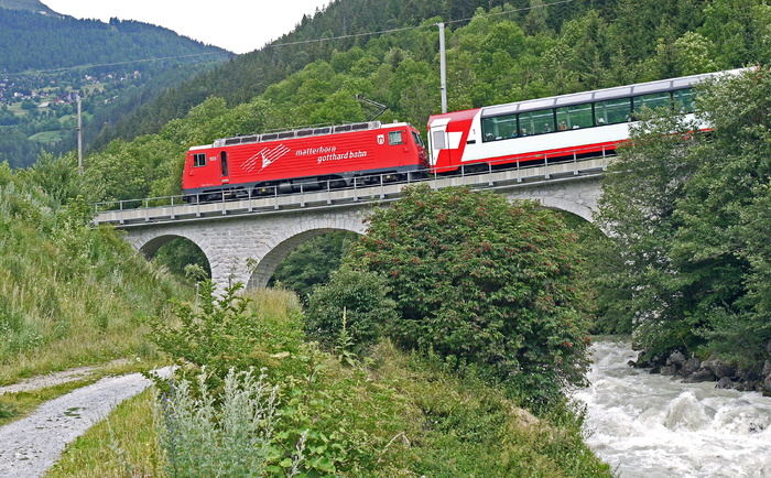 瑞士、瓦莱斯、rack railway、slope、glacier express、matterhorn-gotthard railway、mgb、valley crossing