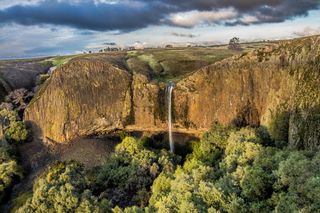 奥罗维尔，美国，幻影瀑布，悬崖，小山，草地，神奇瀑布