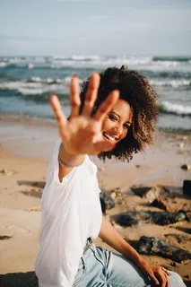 海滩上女人的照片 海滩上女人的照片