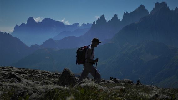 山地、徒步旅行、全景、户外、攀登、景观、岩石、天空