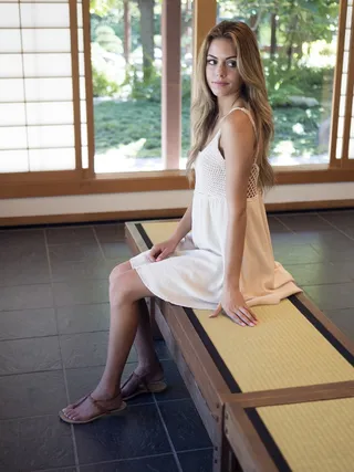 女人, 坐, 长凳, 里面, 房间, 美丽, 女孩, 微笑