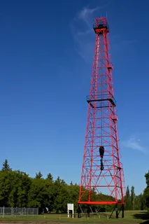 红水,石油井架,最高,北美,天空,树木,建筑,建筑结构 红水,石油井架,最高,北美,天空,树木,建筑,建筑结构