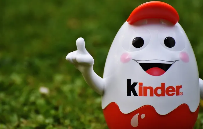 kinder吉祥物，儿童巧克力，儿童，鸡蛋，小猪存钱罐，有趣，可爱，有趣