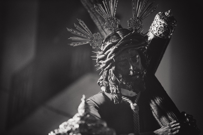 耶稣基督的灰度照片