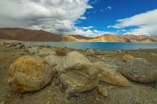 湖，蓝色，石头，景观，印度，岩石，超现实主义，湖边