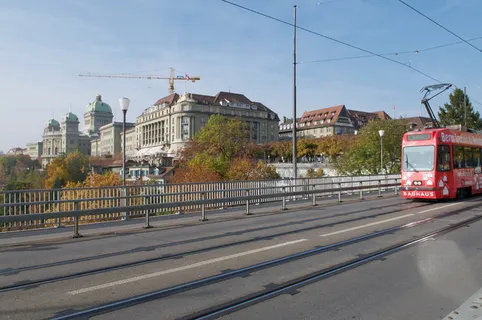 伯尔尼，伯尔尼移动，瑞士，首都，有轨电车，德国联邦大厦，大桥，全景