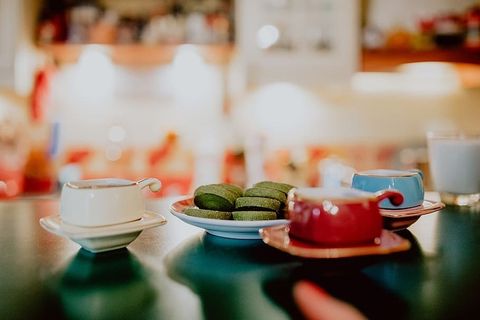 咖啡和绿茶饼干