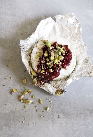 卡门贝尔，奶酪，蔓越莓，开胃菜，卡门贝尔，奶酪，食用，菜肴，膳食