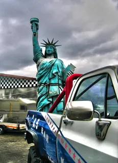 自由女神像, 自由女神像, 雕像, 副本, 雕像, 模仿, 垃圾场, dom, 汽车 自由女神像, 自由女神像, 雕像, 副本, 雕像, 模仿, 垃圾场, dom, 汽车