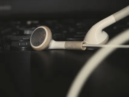 耳朵，耳机，耳机，耳塞，耳塞，耳夹，技术，音乐