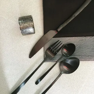 黑色、餐具、套装、室内、静物、桌子、无人、高角度视野