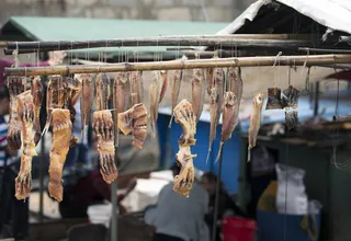 培根，岭南培根，风暴培根，悬挂，出售，关注前景，市场，没有人