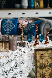 漂亮的复古客厅内饰