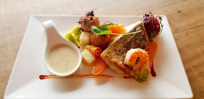 食物，餐食，桑德牛柳，清淡菜肴，鱼，鱼片，美味，吃