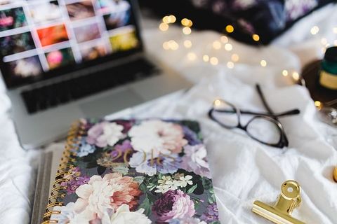 从床上开始工作 从床上开始工作