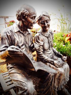 人物、雕塑、聚会、情侣、铜像、雕像、两个人、老年人