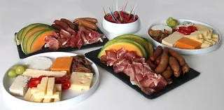 盘子、生的、小吃、点心、食物、肉、奶酪、派对食品