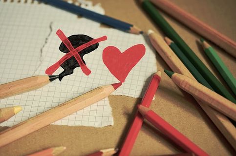 各色，彩色铅笔，彩色铅笔，彩色铅笔，油漆，情绪，麻烦，烦恼