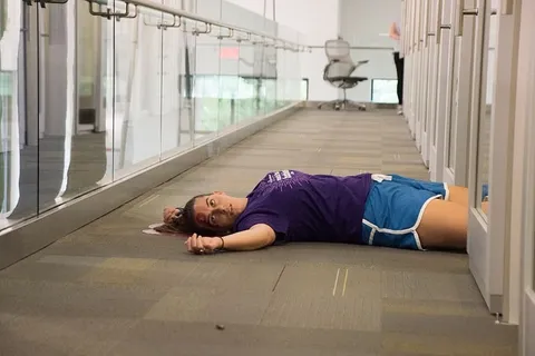 凶杀案,调查,犯罪现场,谋杀案,侦探,血液,法医,证据 凶杀案,调查,犯罪现场,谋杀案,侦探,血液,法医,证据