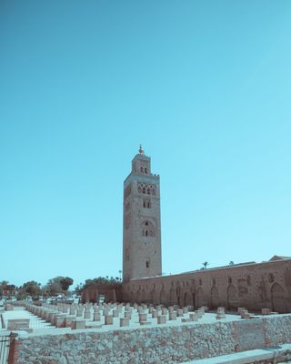 灰色混凝土建筑，建筑物，建筑，纪念碑，塔楼，尖塔，尖塔，灯塔