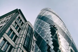 伦敦市小黄瓜建筑的广角镜头