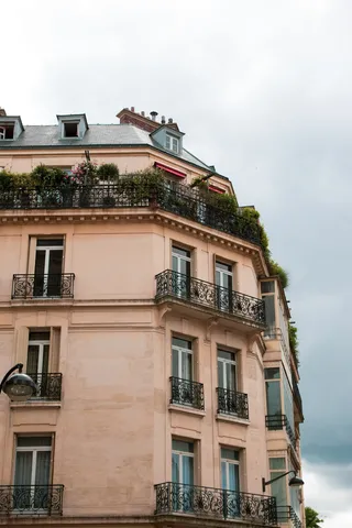 家居装潢，窗户，百叶窗，窗帘，窗帘，公寓，鲜花，穆迪