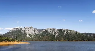 美国，沙斯塔湖，湖，山，晴空，云，水，山