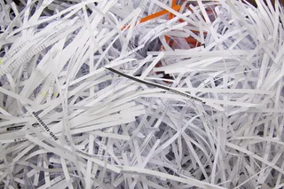 白色，碎纸，纸屑，碎纸机，机械，设备，研磨机，粉碎