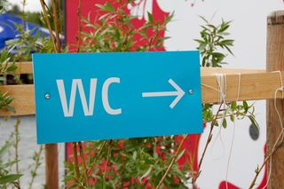 厕所，厕所标志，箭头，方向，厕所，便笺，村庄，盾牌